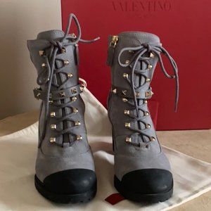✨ Rare! ✨Valentino hiking boots
